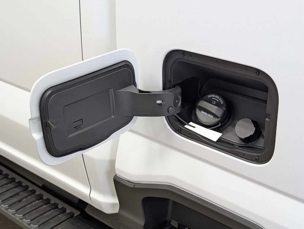 New 2026 Oxford White Ford F-250® XL image 31