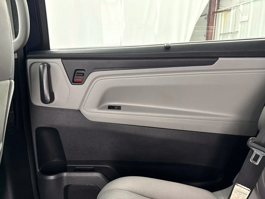 Used 2022 Blue Honda EX image 14