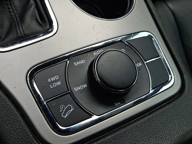Used 2021 White Jeep Limited image 25