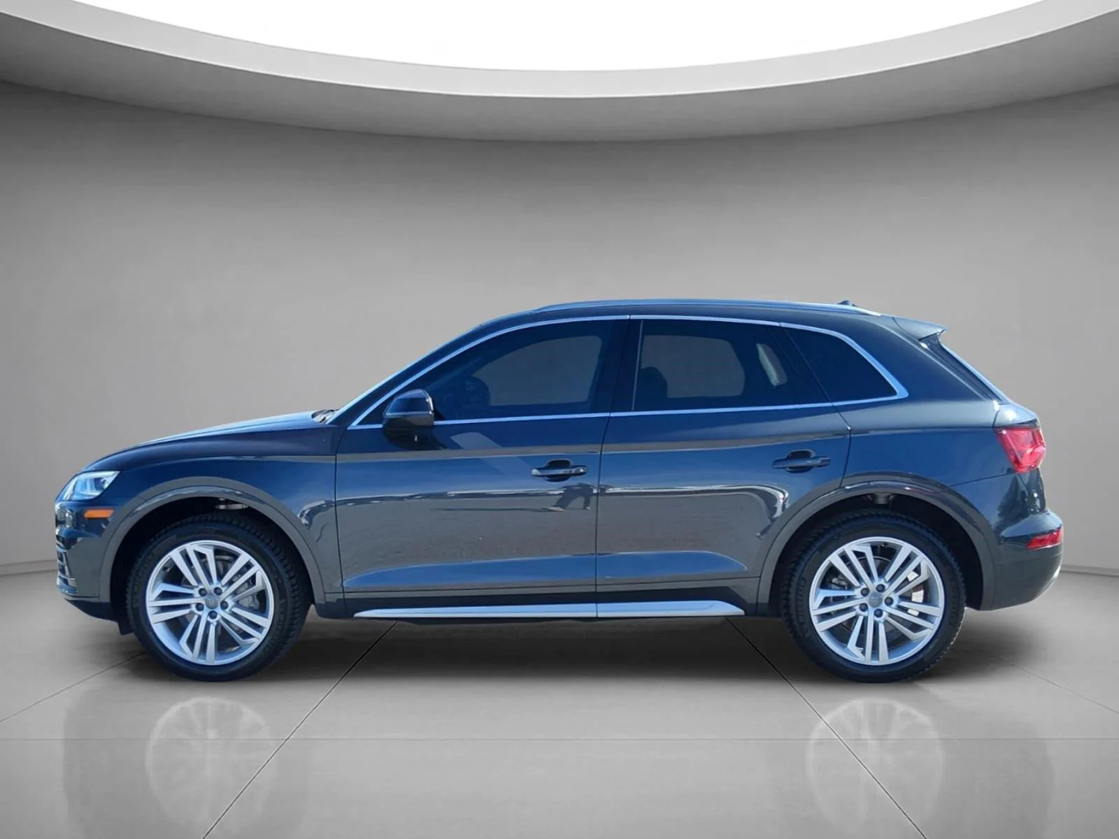 Used 2019 Manhattan Gray Metallic Audi Premium Plus image 2