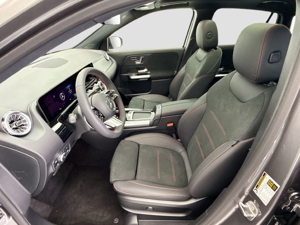New 2026 Mountain Grey Metallic Mercedes-Benz GLA 250 image 18