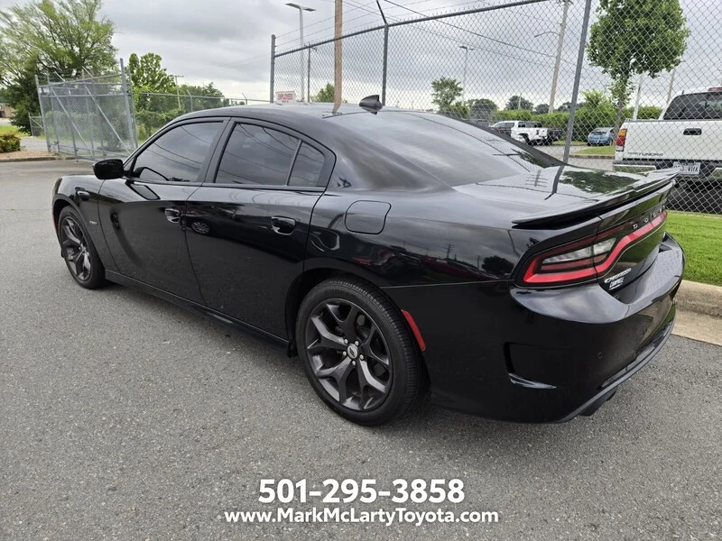 Used 2019 Pitch Black Clearcoat DODGE R/T image 4