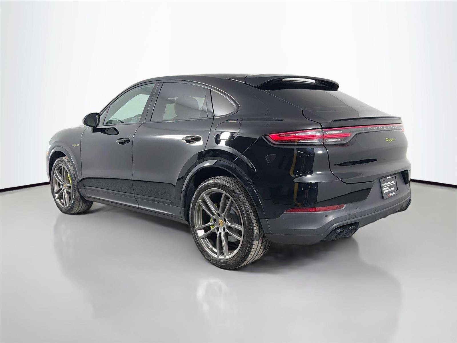 Certified Used 2022 BLACK Porsche E-Hybrid Coupé Platinum Editi image 3