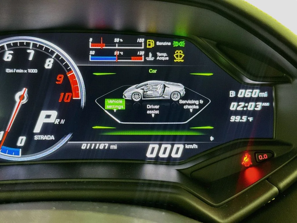 Used 2017 Yellow Lamborghini LP580-2 image 15