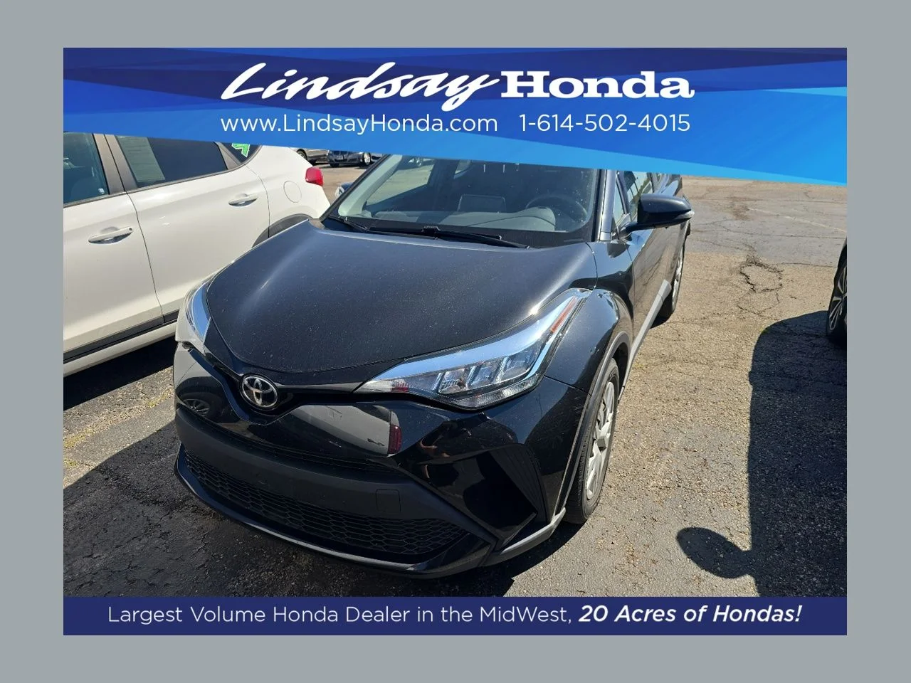 2021 Toyota C-HR LE's photo