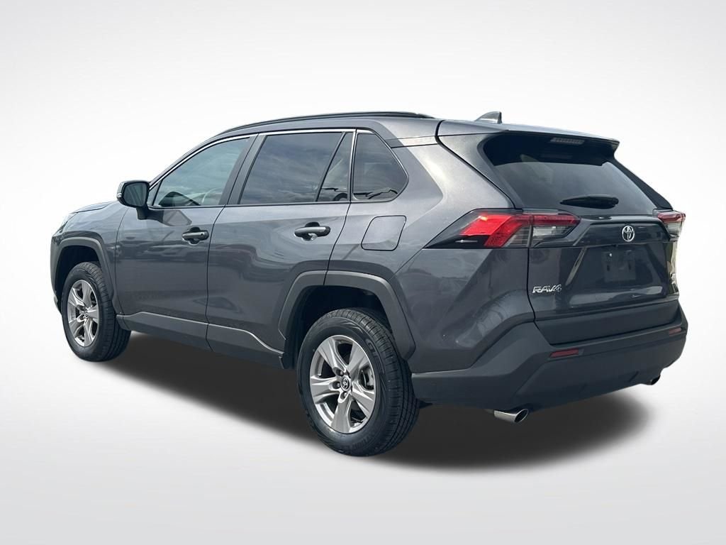 Used 2025 Gray Toyota XLE image 4