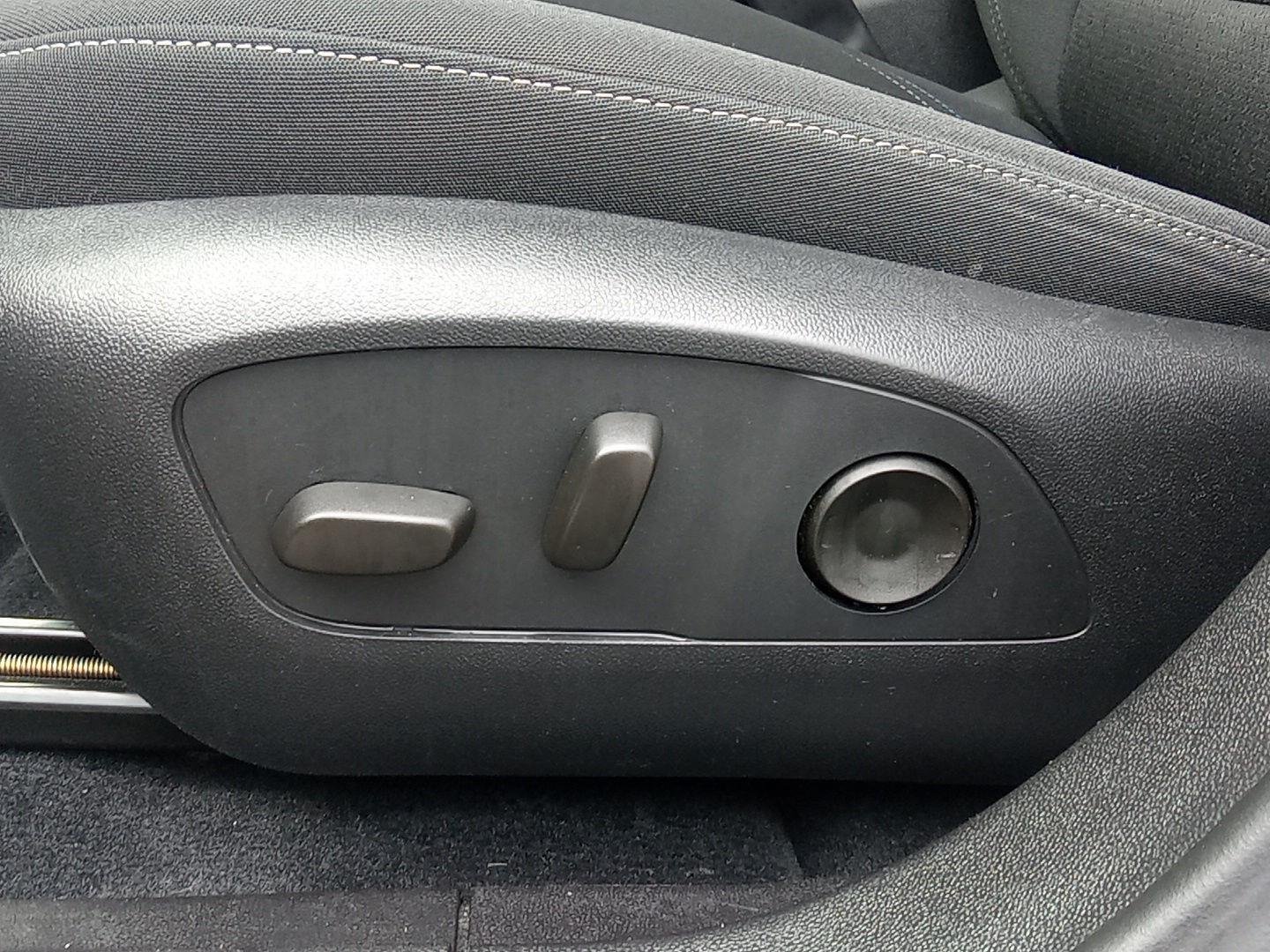 2025 Chevrolet Equinox EV 1LT - Photo 7