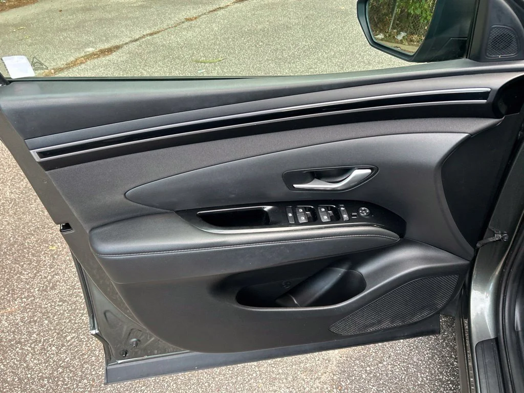 Used 2022 Gray Hyundai SEL image 15