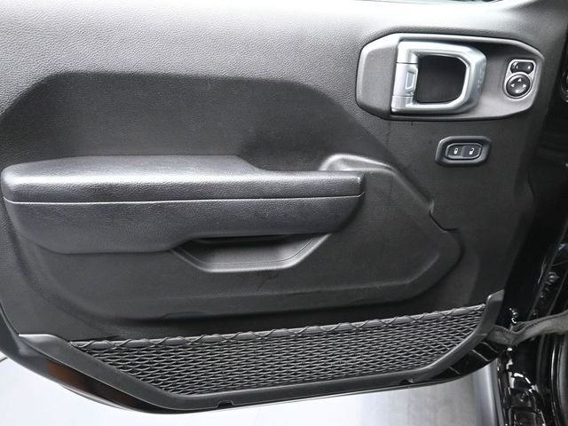 Used 2023 Black Jeep Mojave image 21