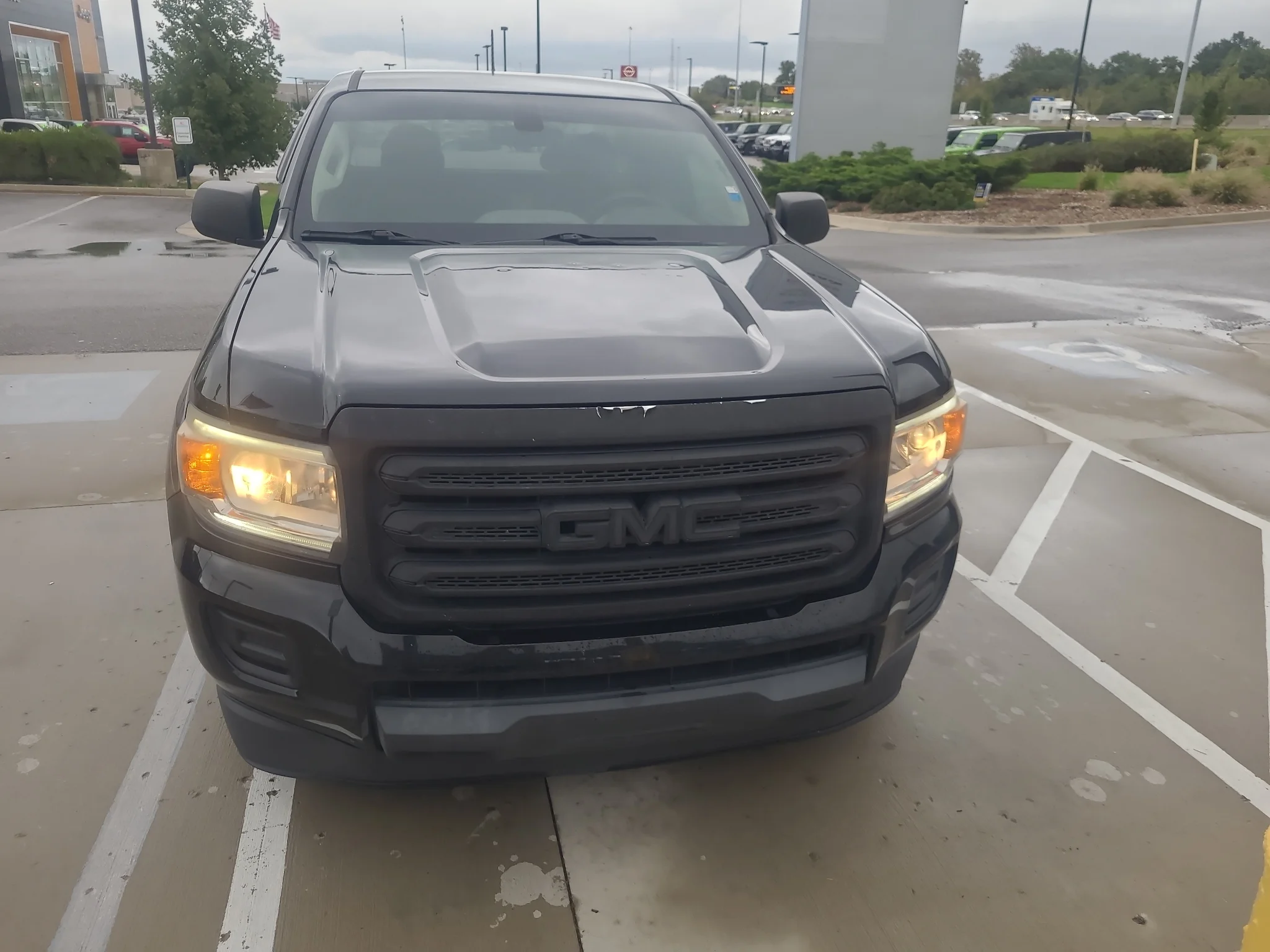 Used 2016 Onyx Black GMC 4WD image 1