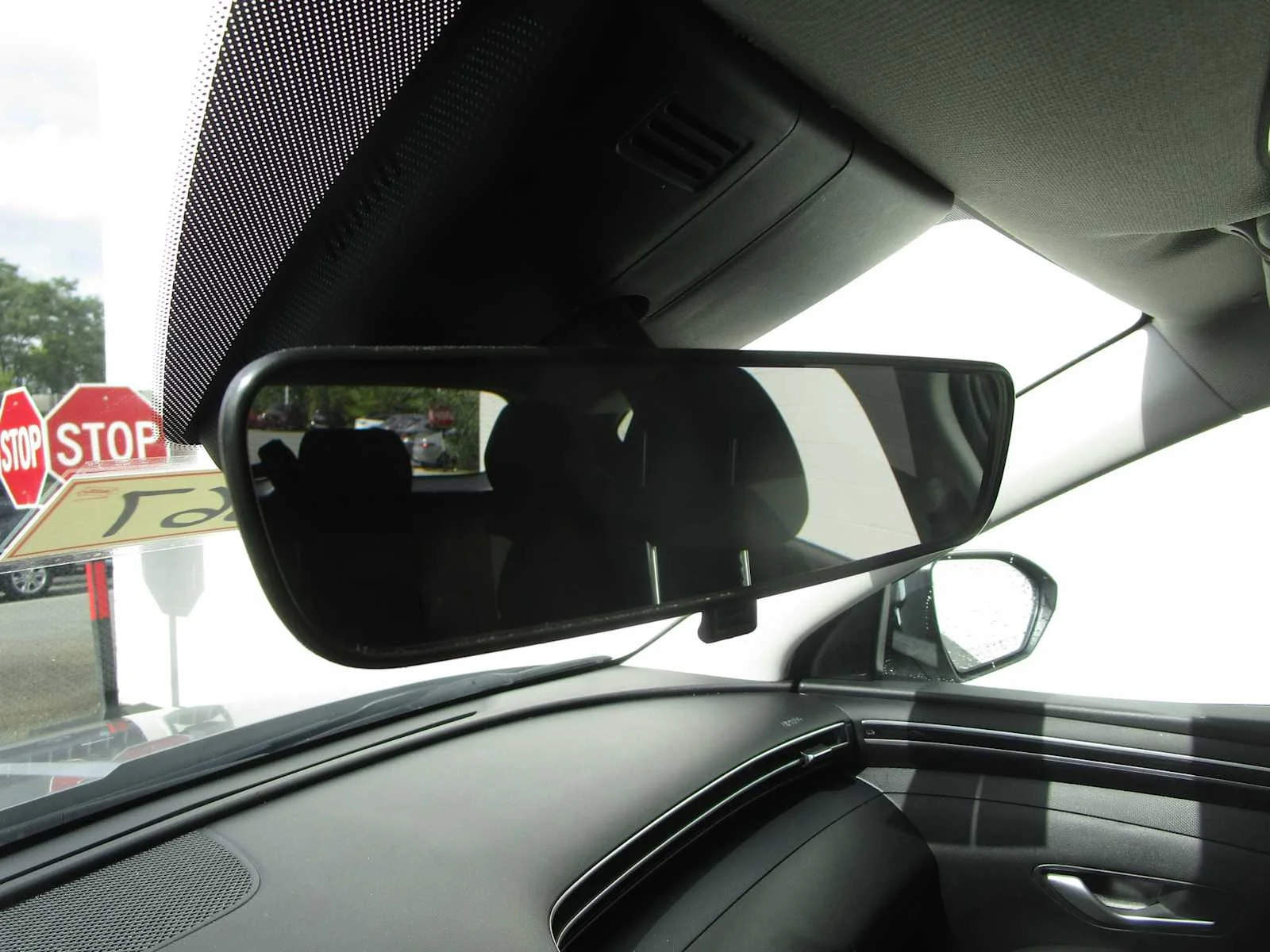 Used 2022 Shimmering Silver Hyundai SEL image 25
