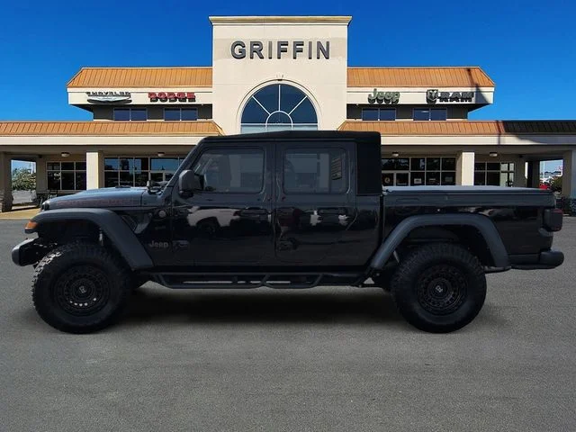 Used 2024 Black Clearcoat Jeep Rubicon image 10