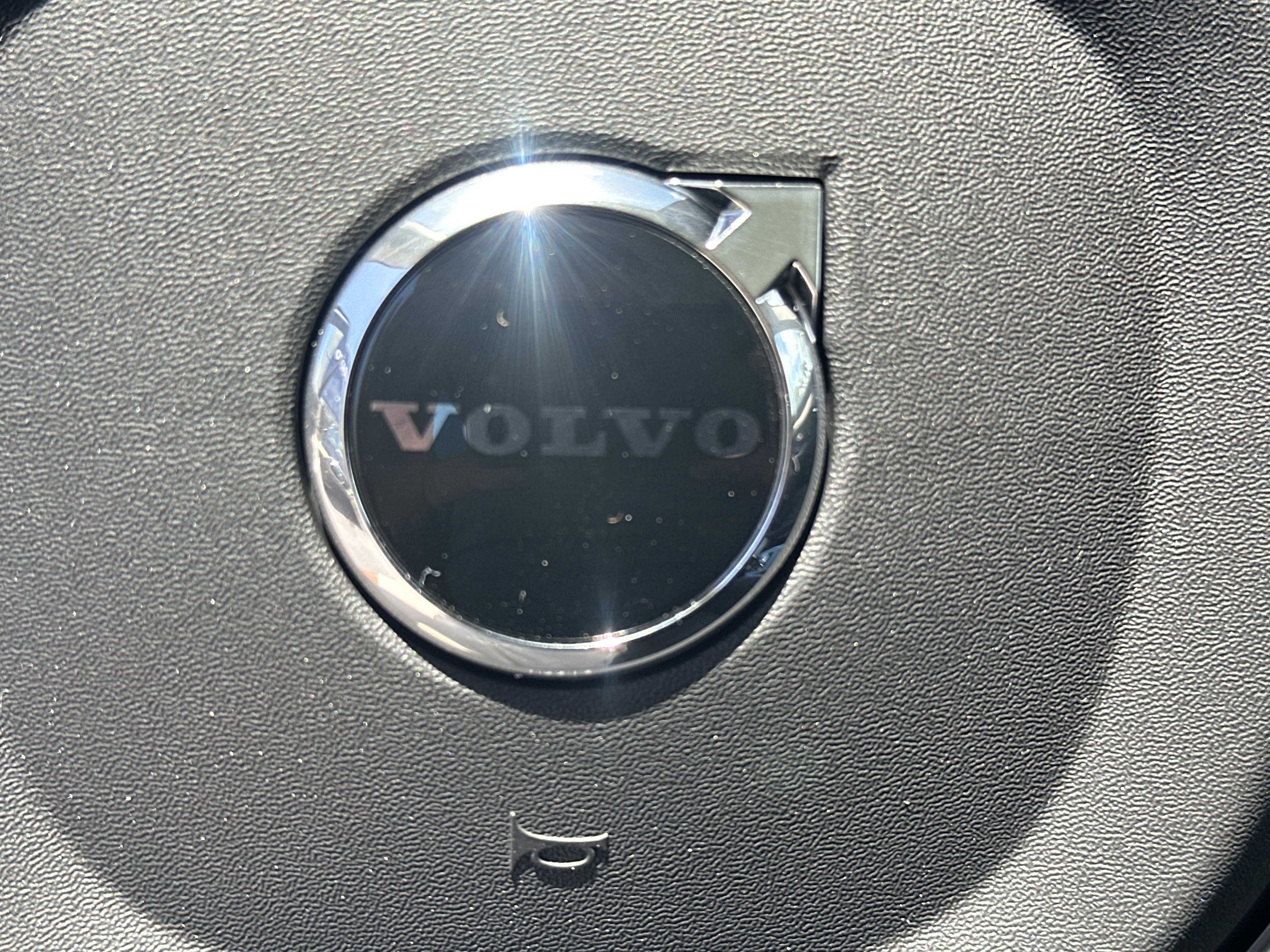 New 2026 Crystal White Volvo Core image 24