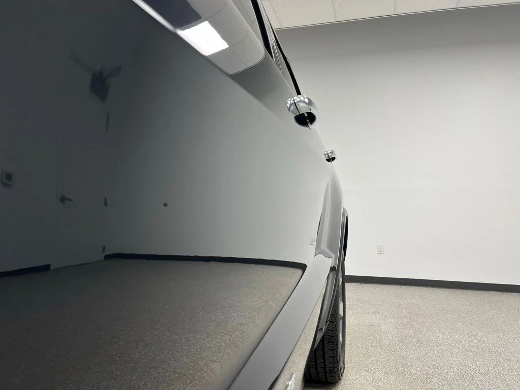 Used 2016 Gray Jeep Limited image 13