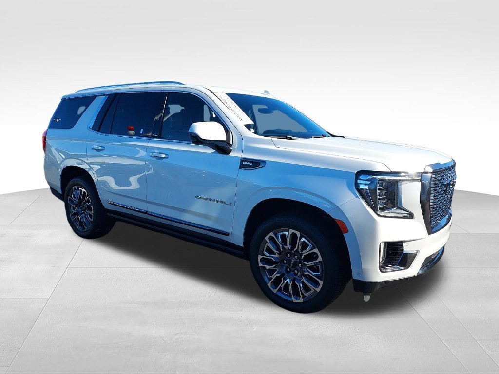Used 2024 White GMC Denali Ultimate image 7