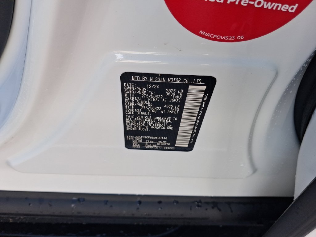 Used 2025 White Nissan Platinum Reserve image 28