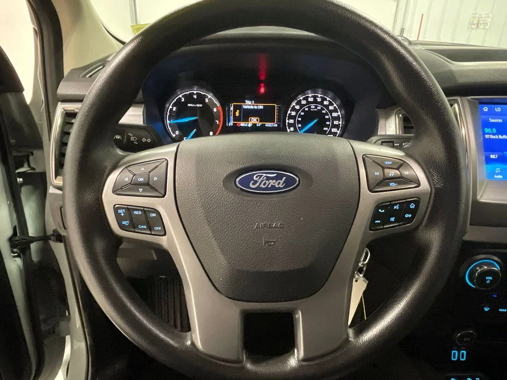 Used 2021 Green Ford XLT image 33
