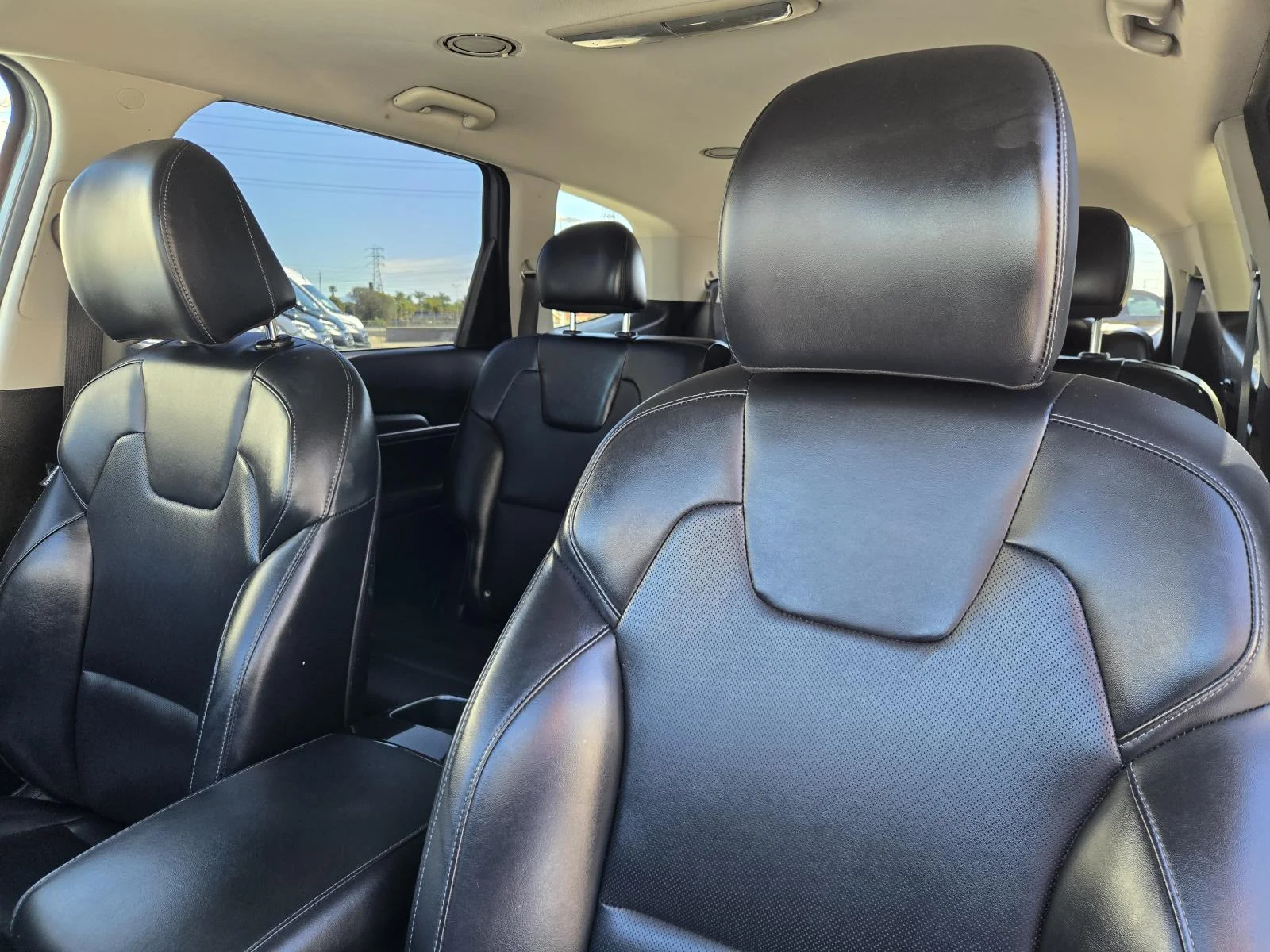 Used 2022 Everlasting Silver Kia LX AWD image 24