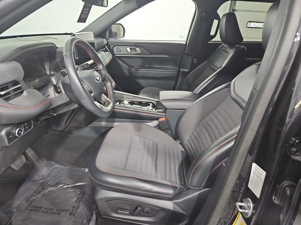 2025 Ford Explorer ST-LINE - Photo 10