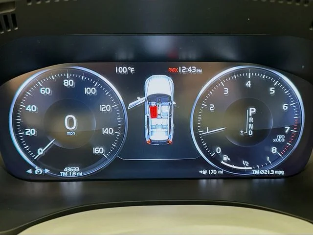 Certified Pre-Owned 2020 Volvo XC60 T5 Momentum