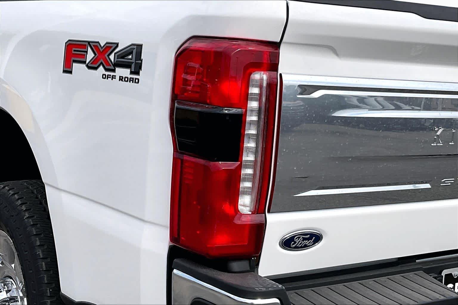 New 2026 Star White Metallic Tri-Coat Ford F-250® King Ranch® image 11