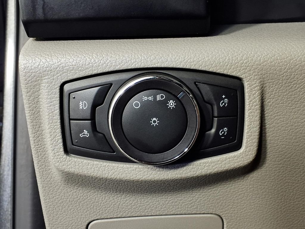 Used 2020 Gray Ford XL image 24
