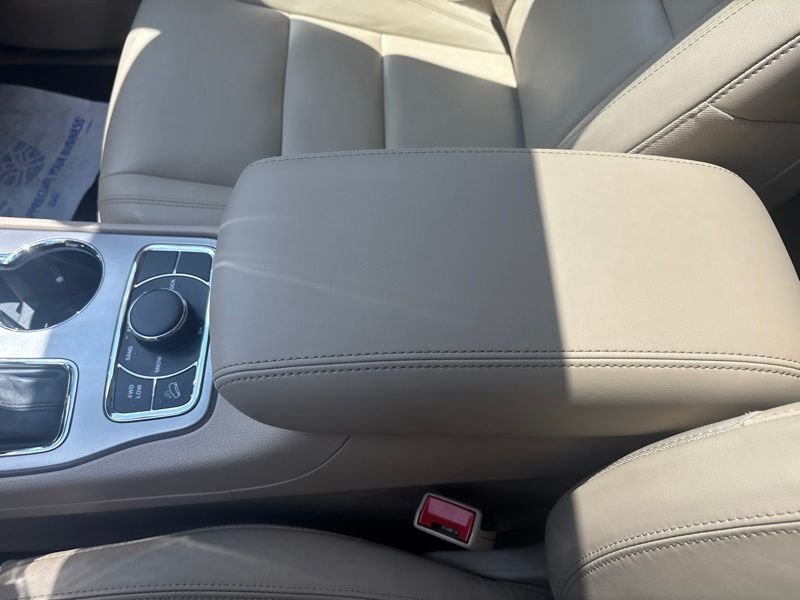 Used 2020 Red Jeep Limited image 42