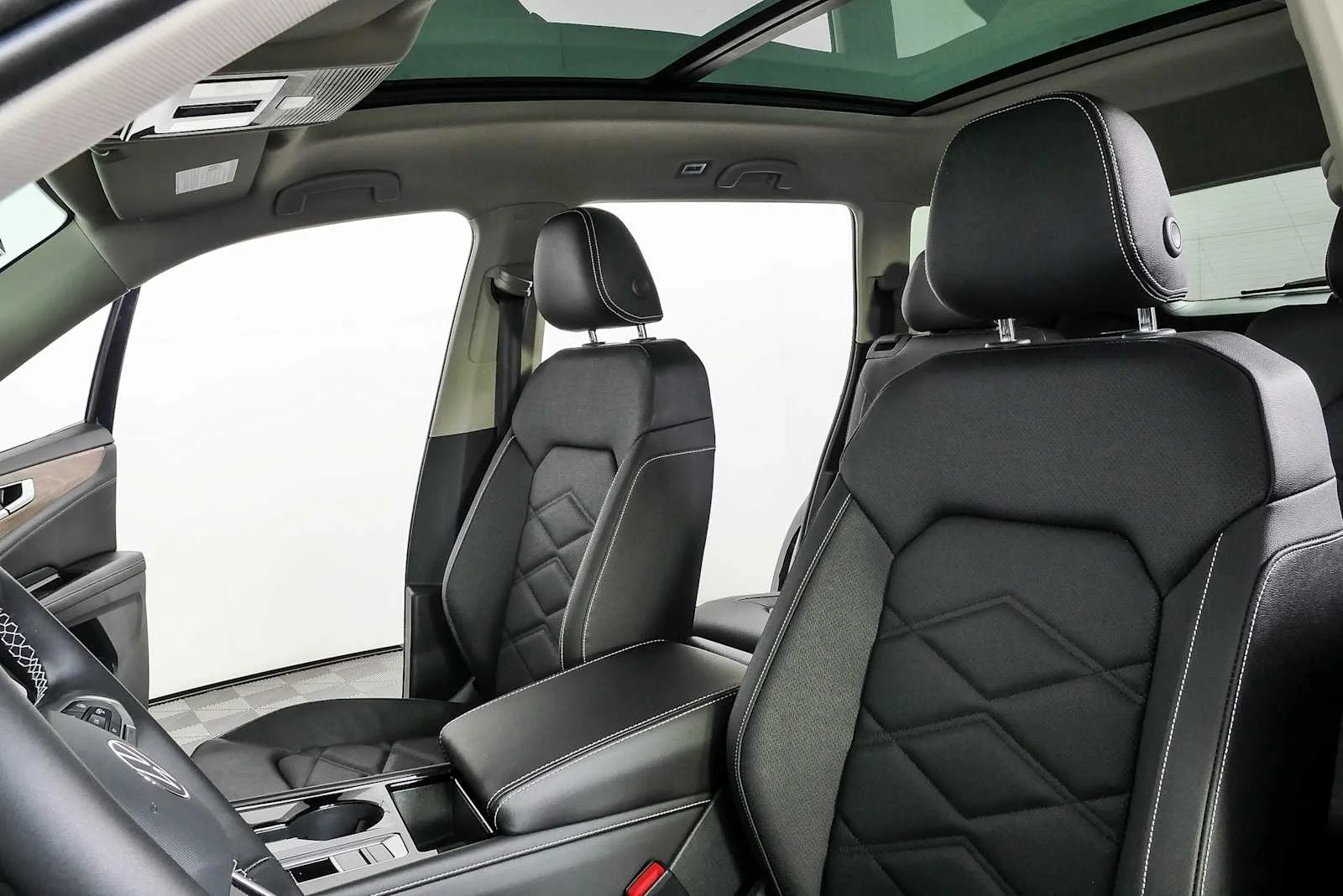 New 2026 Deep Black Pearl Volkswagen 2.0T SE w/Technology image 5