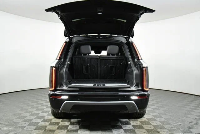 2026 Cadillac VISTIQ Sport - Photo 16