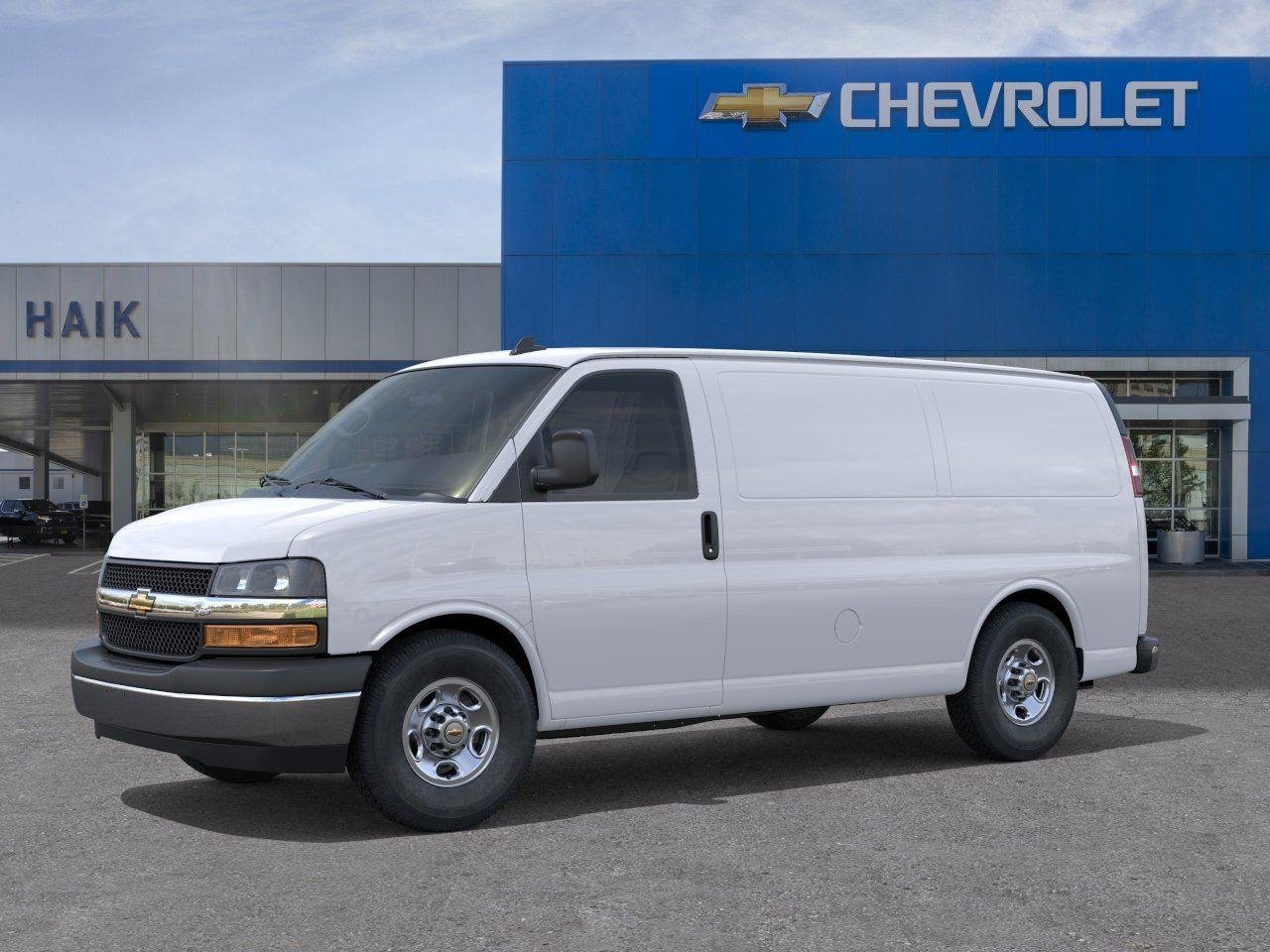 New 2026 Summit White Chevrolet WT image 2