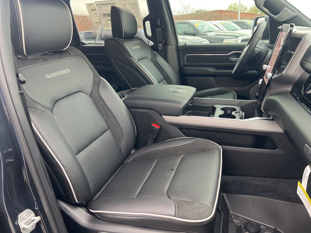 2026 RAM 1500 Laramie - Photo 21