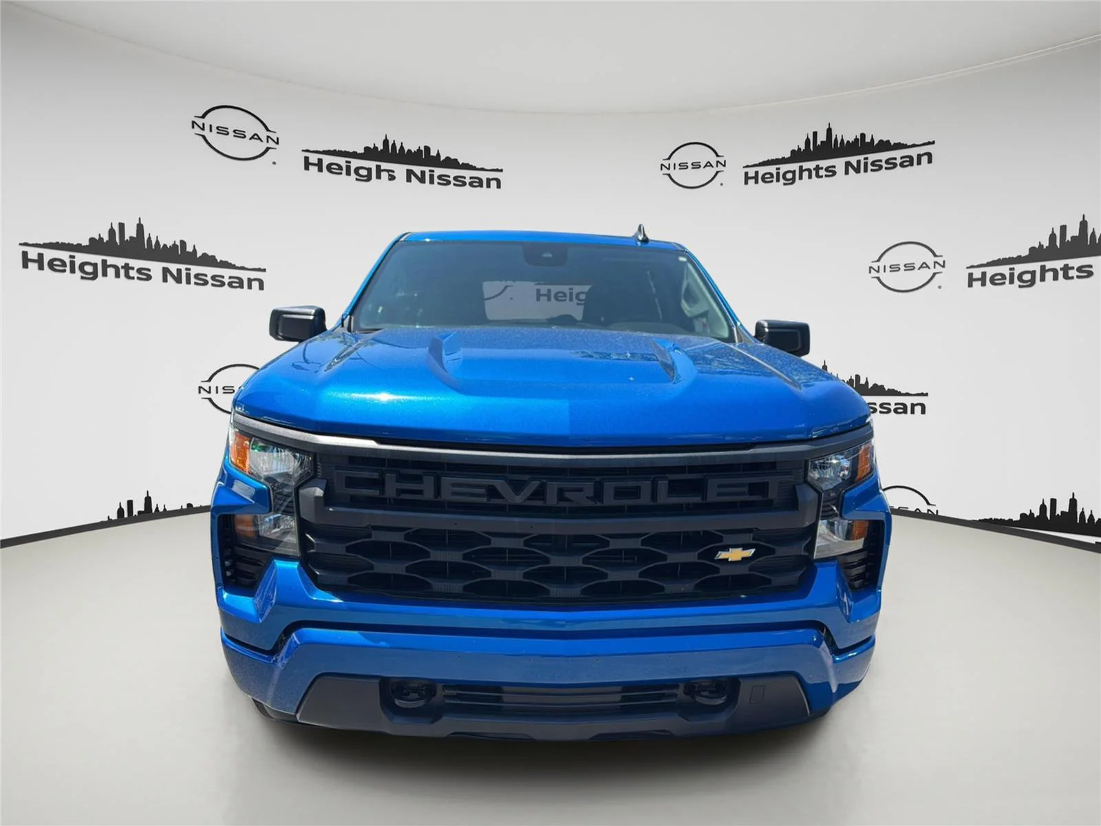 Used 2023 Glacier Blue Metallic Chevrolet Custom image 12