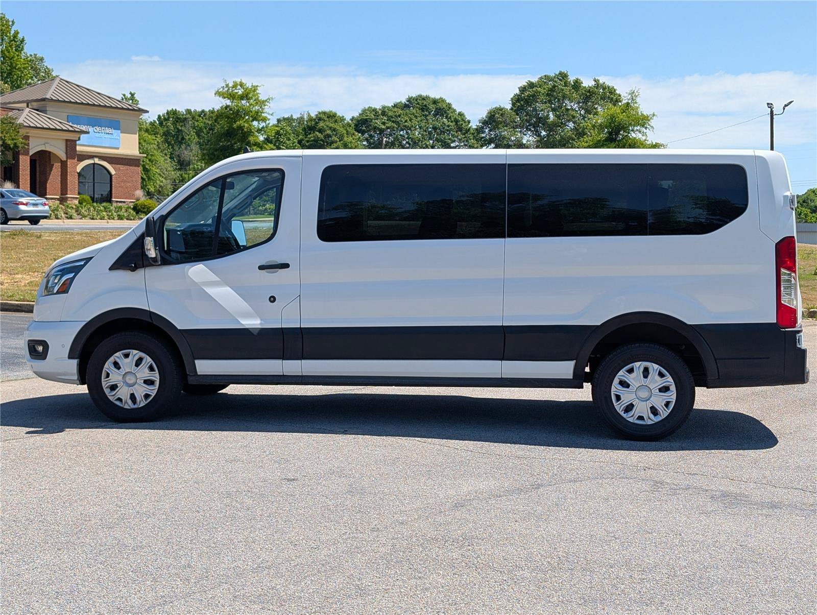 2023 Ford Transit Passenger Van XL - Photo 15
