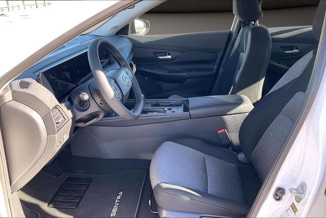 2026 Nissan Sentra SV - Photo 7