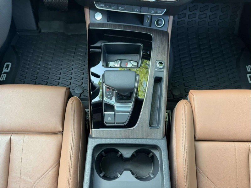 Certified Used 2025 Daytona Gray Pearl Effect Audi S line Premium Plus image 16