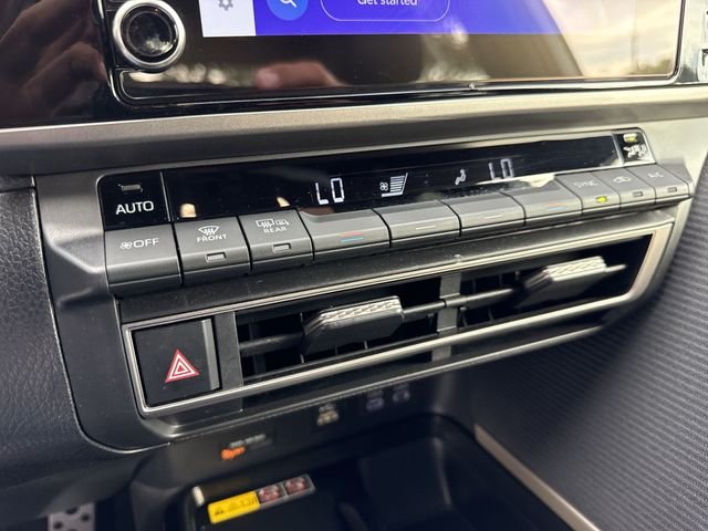 2026 Toyota Camry SE - Photo 19