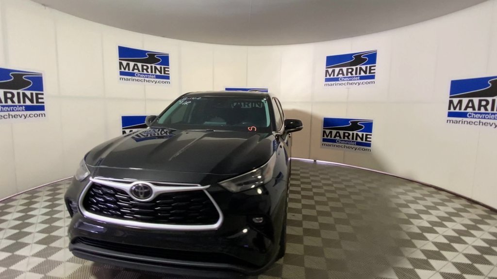 Used 2023 Black Toyota LE image 5