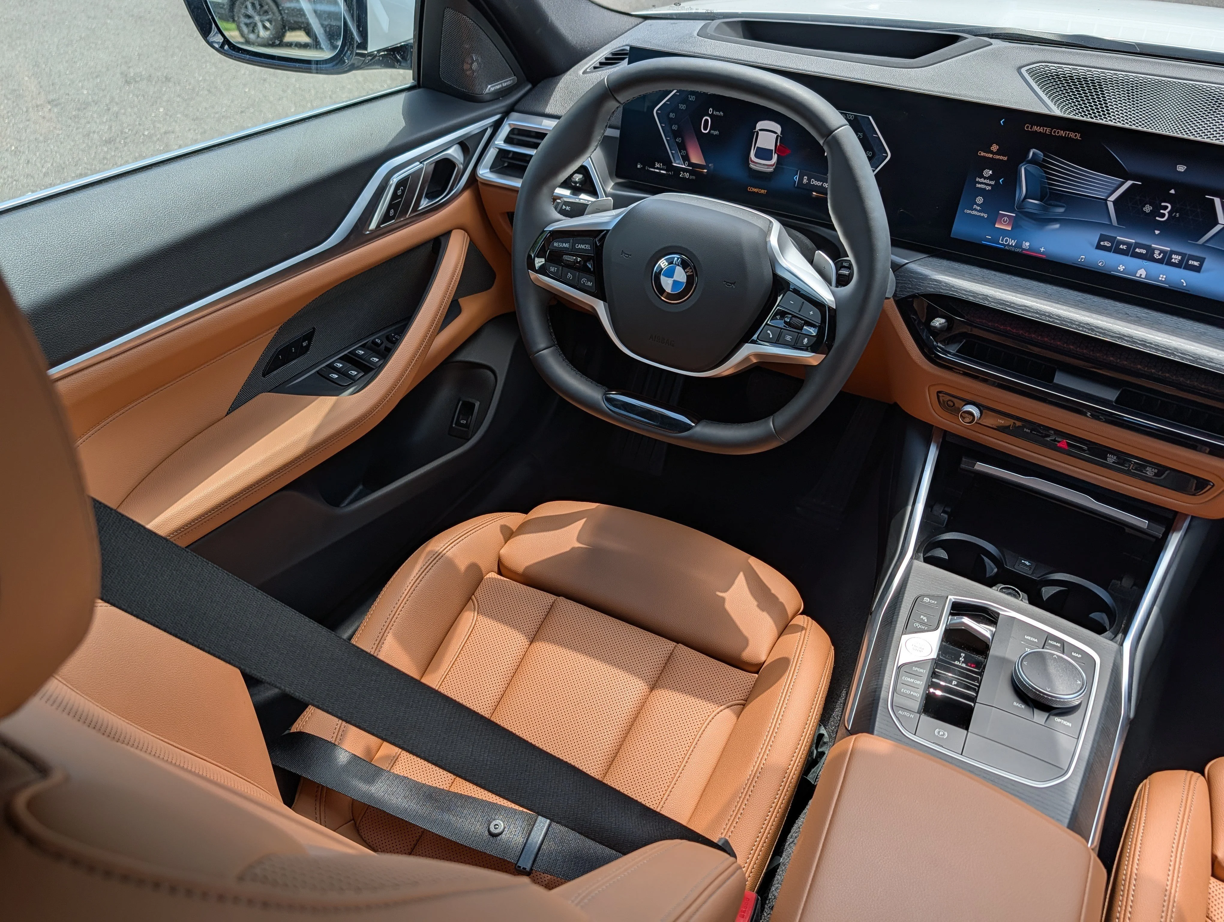 Used 2026 Mineral White Metallic BMW 430i xDrive image 9