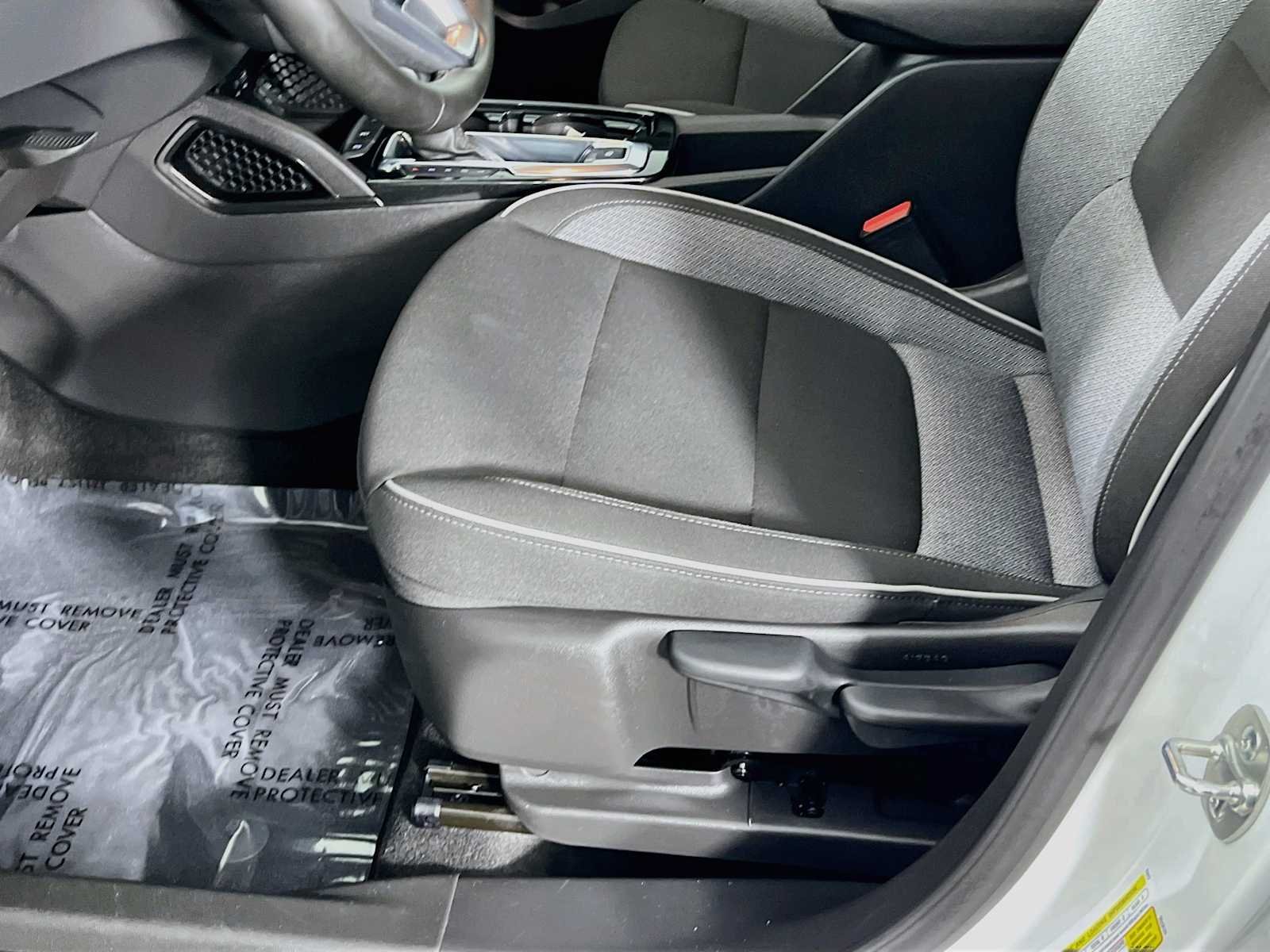 Used 2025 Summit White Chevrolet LT image 19