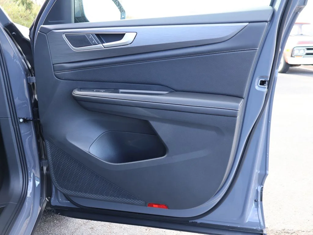 New 2026 Gray Volkswagen 2.0T SE w/Technology image 43