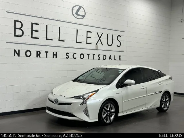 Used 2018 White Toyota Four Touring image 7