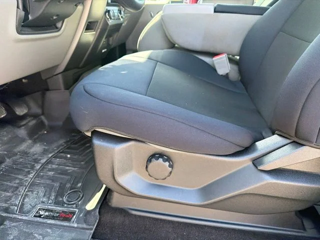 Used 2018 Silver Ford XLT image 10