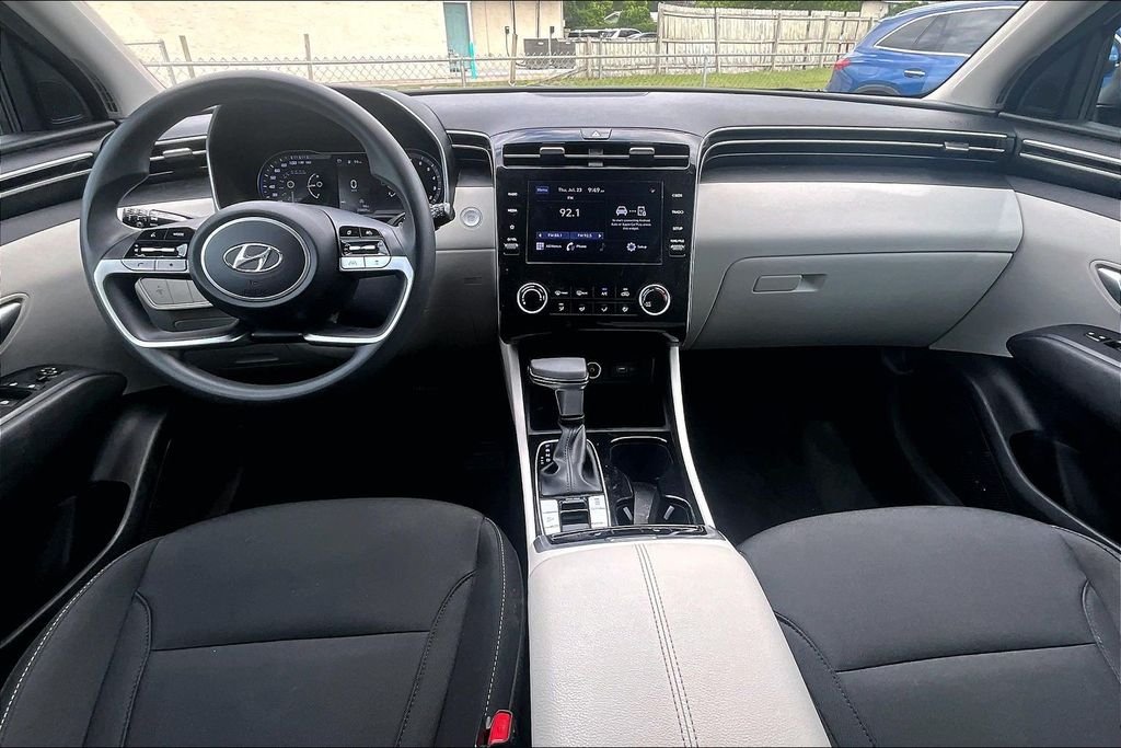 Used 2022 Silver Hyundai SEL image 7