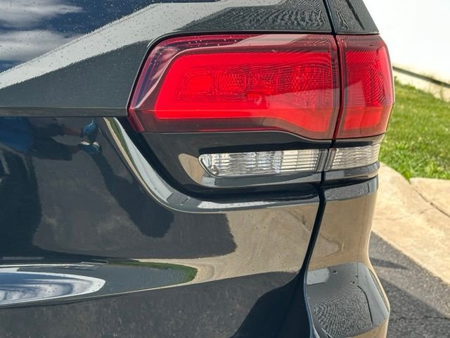 Used 2022 Black Jeep Laredo X image 15
