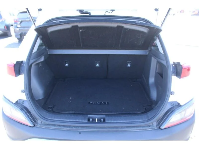 Used 2023 Lunar White Hyundai SEL image 6