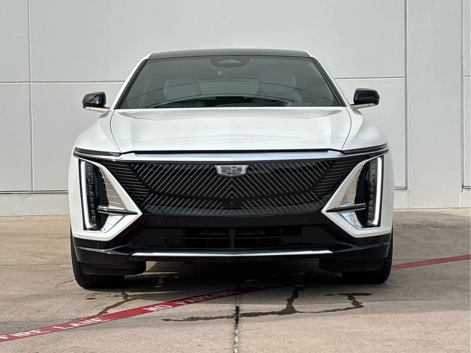Used 2024 Cadillac LYRIQ Luxury 1 with VIN 1GYKPPRK0RZ102449 for sale in Grapevine, TX