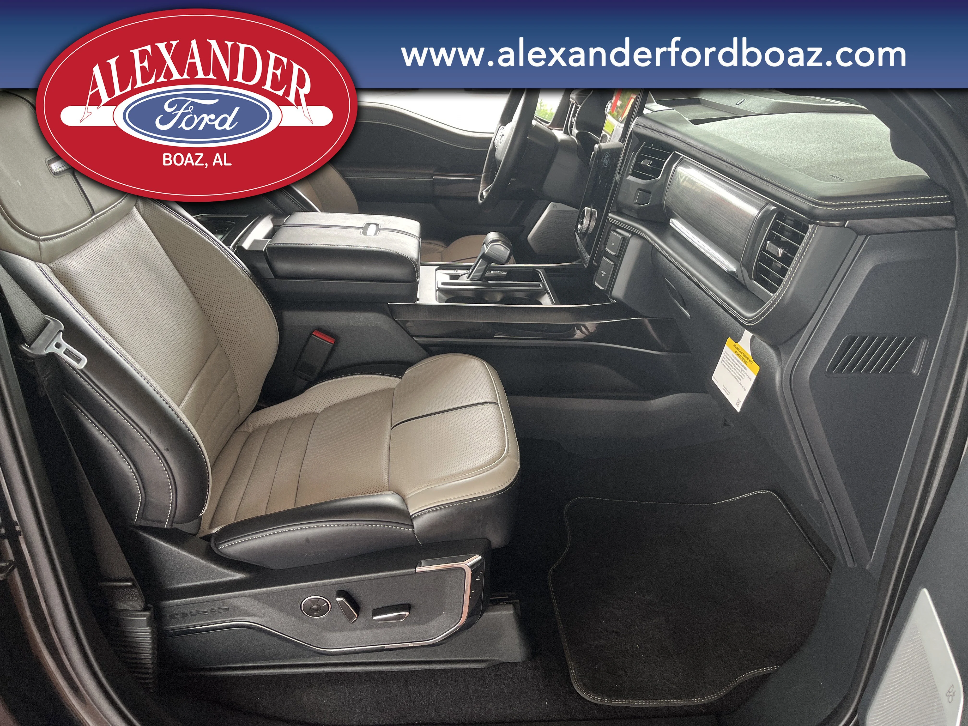 Used 2025 Black Ford Platinum image 16