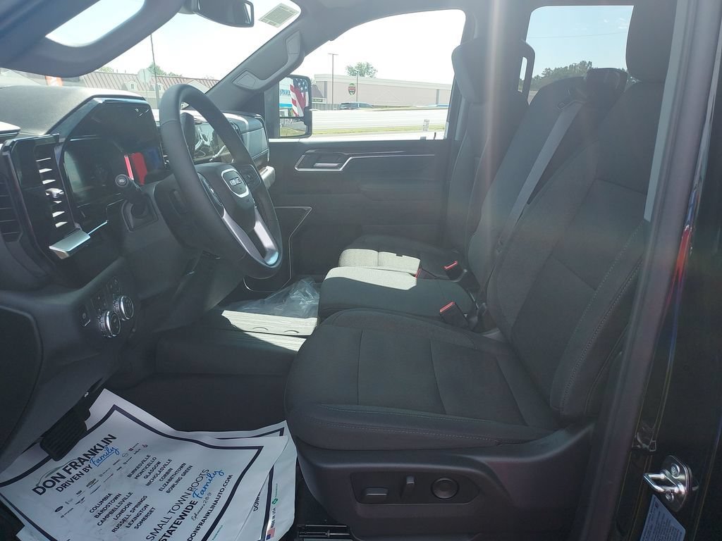New 2026 Onyx Black GMC SLE image 13