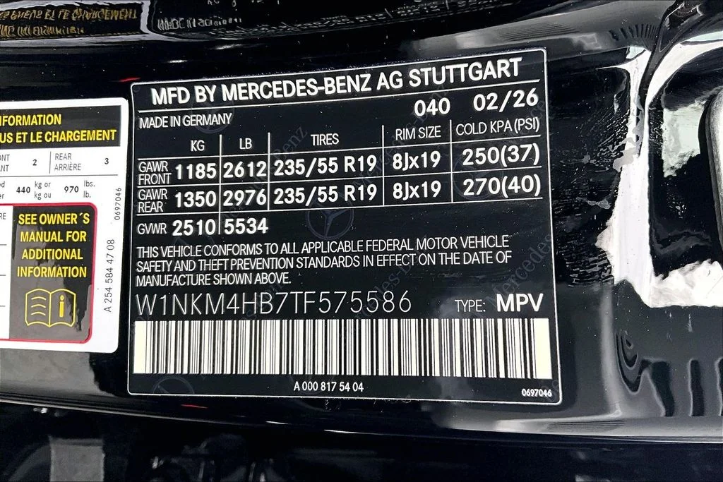 New 2026 Black Mercedes-Benz GLC 300 image 14