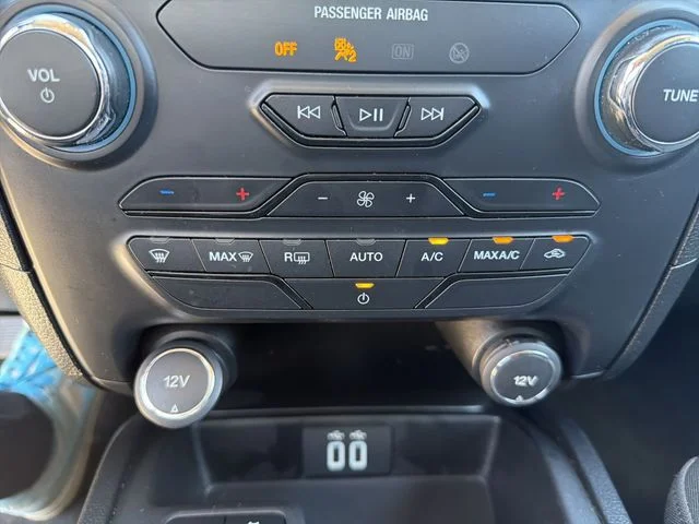 Used 2019 Black Ford XLT image 20
